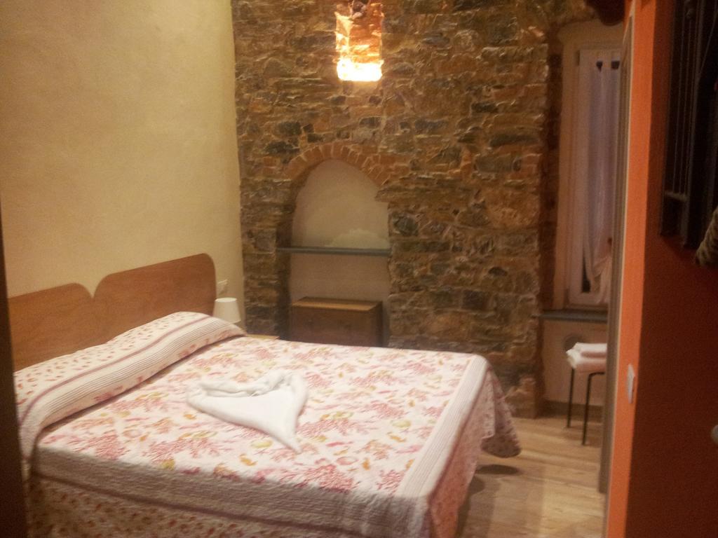 Large Double Room,222449705:JPEG