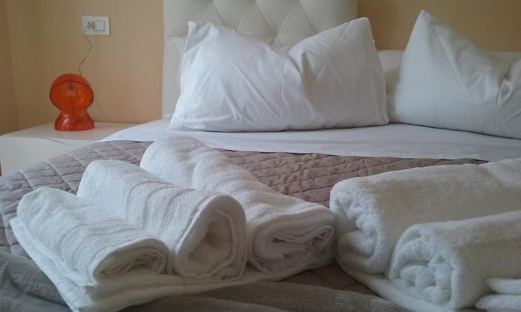 Double Room with Terrace 2