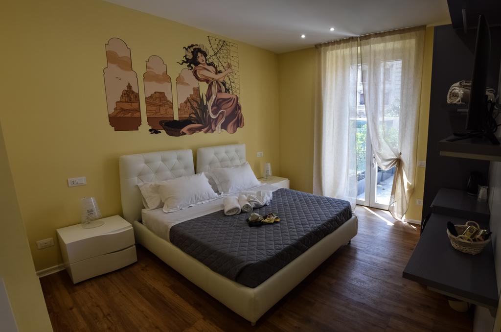 Double Room with Terrace 3