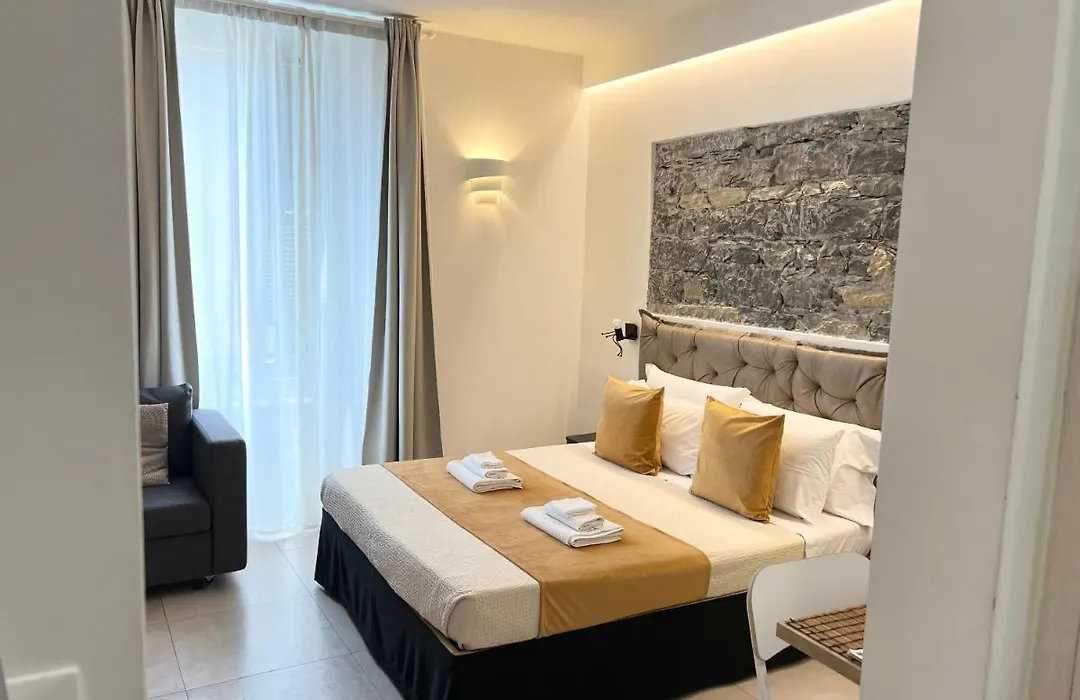 Sunset Rooms-1